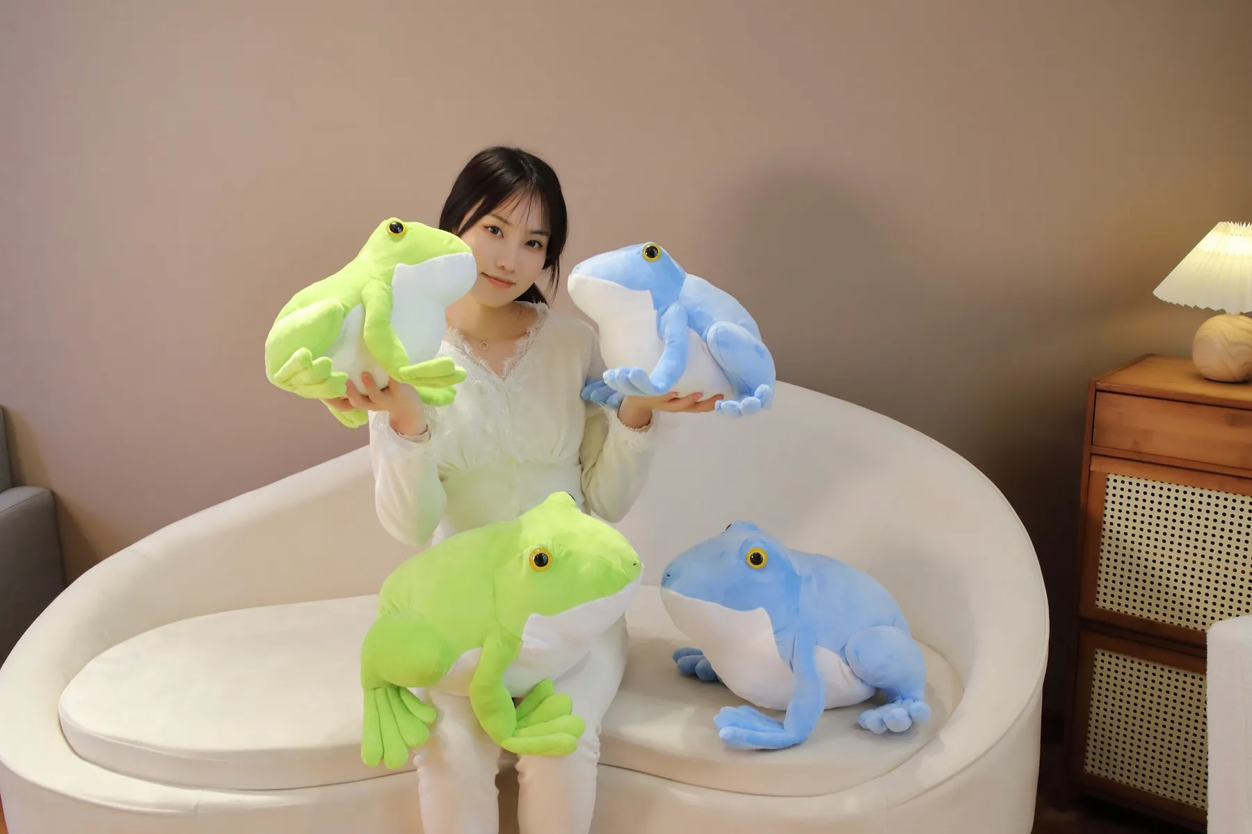 Realistic 32cm/40cm Bounce Frog Plush Toy Fun And Creative Stuffed