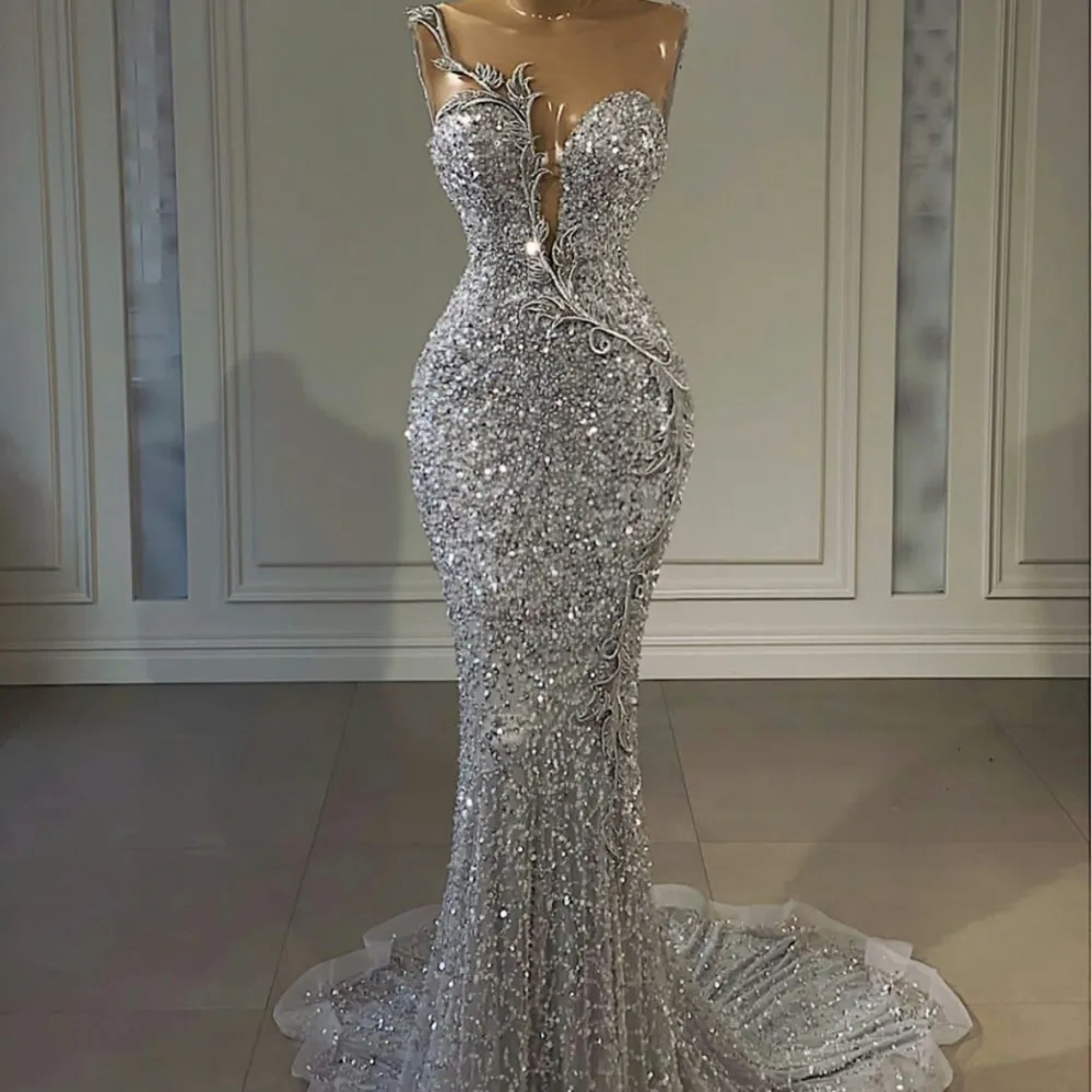 Luxury Silver Crystal Evening Dress 2024 Lace Beaded Mermaid Sequined Prom Formal Gowns Sheer Neck Robe De Soiree Vestidos Feast Formales