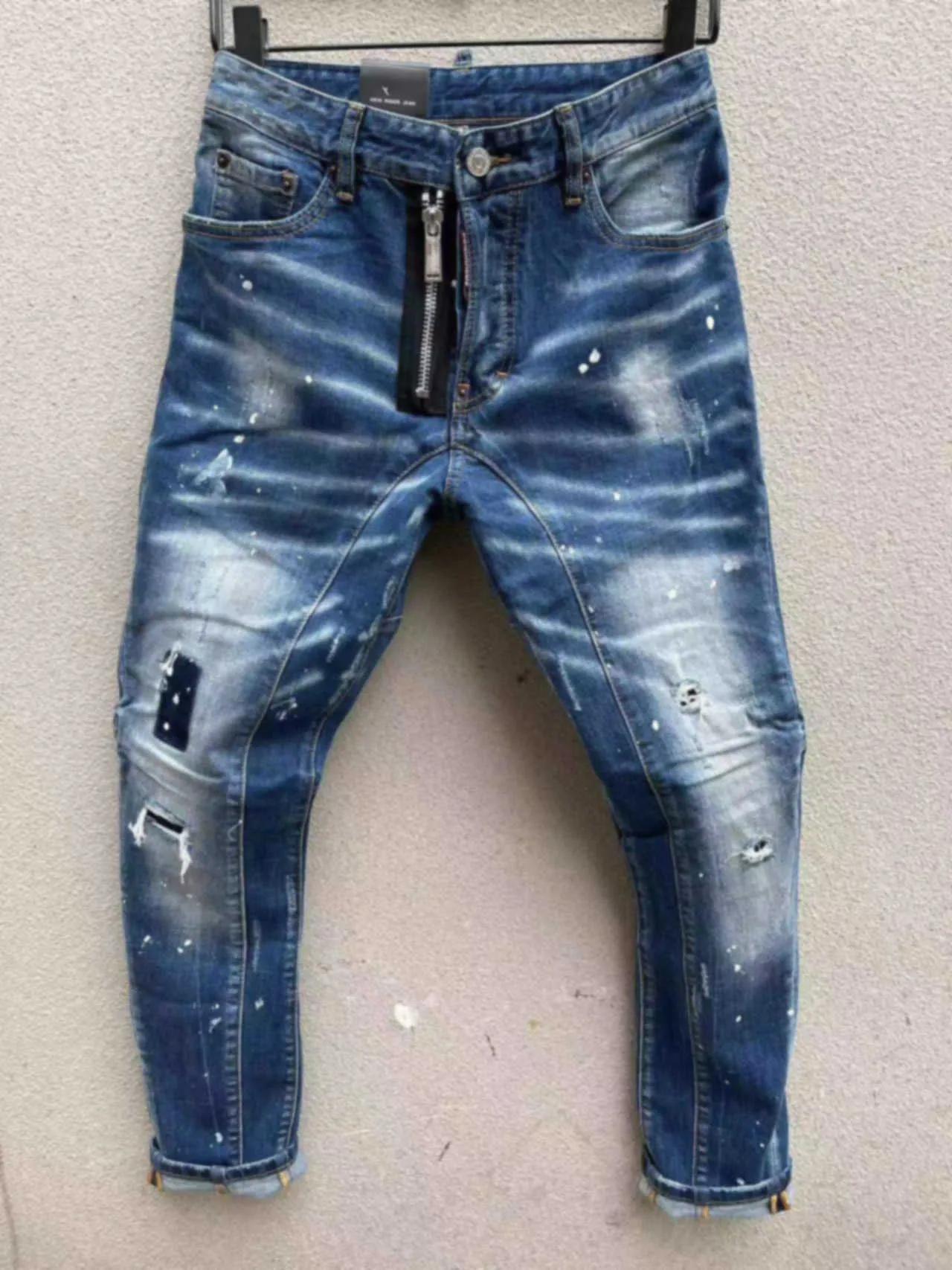 Jeans masculino Springsummer 2023 Novo D2 Trend Men Wash Elastic Slim Small Feets Blue escuro simples e versátil jeans Man Z0315