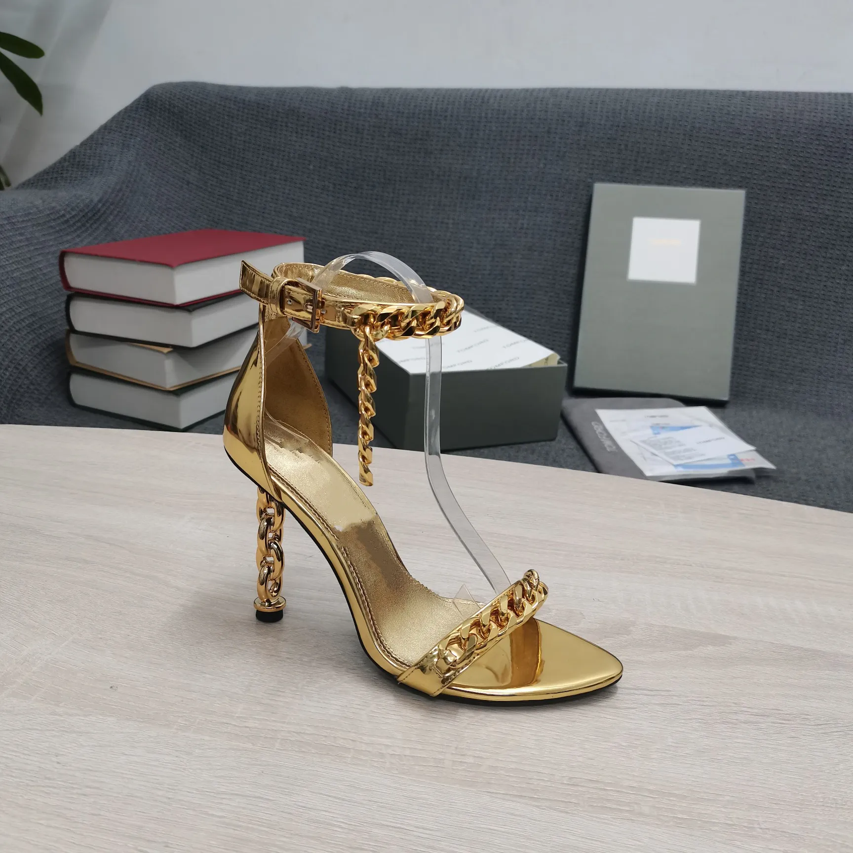 $175 VIA SPIGA EVERET Gold Metallic Leather Designer Strappy High Heel  Sandals 9 | eBay