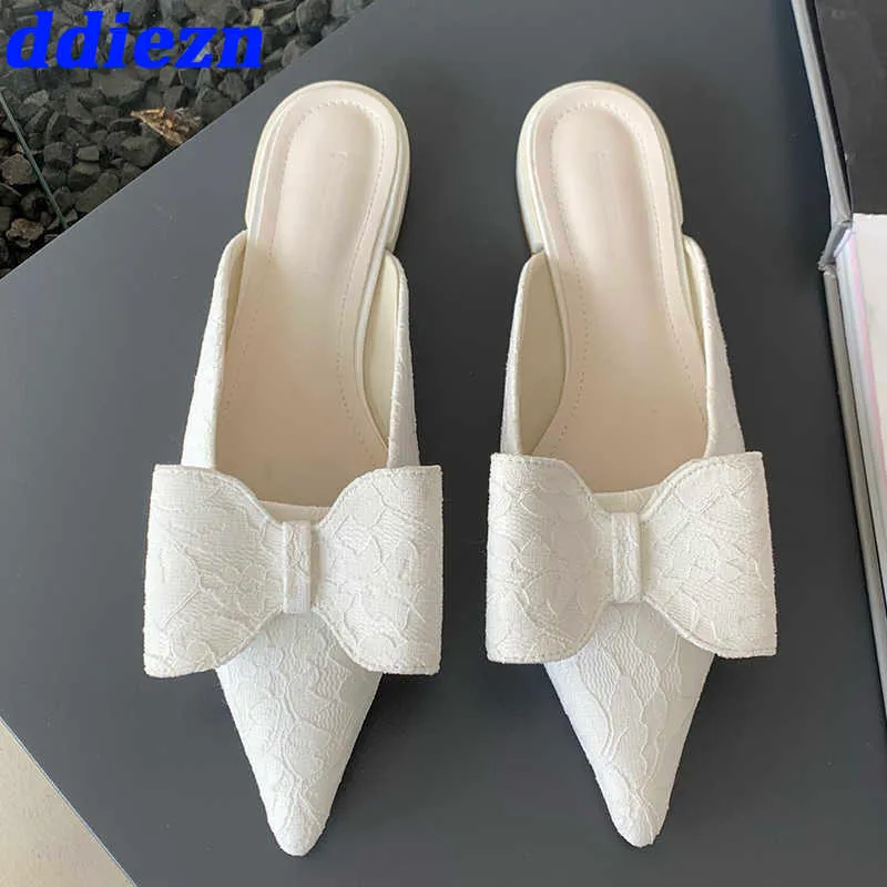 Moda spiczaste palec u nogi Kampy Kaptuki Summer Butterfly Węzeł Płytkie luksusowe kapcie Slajdes Flats Buty dla kobiet 2023 0316