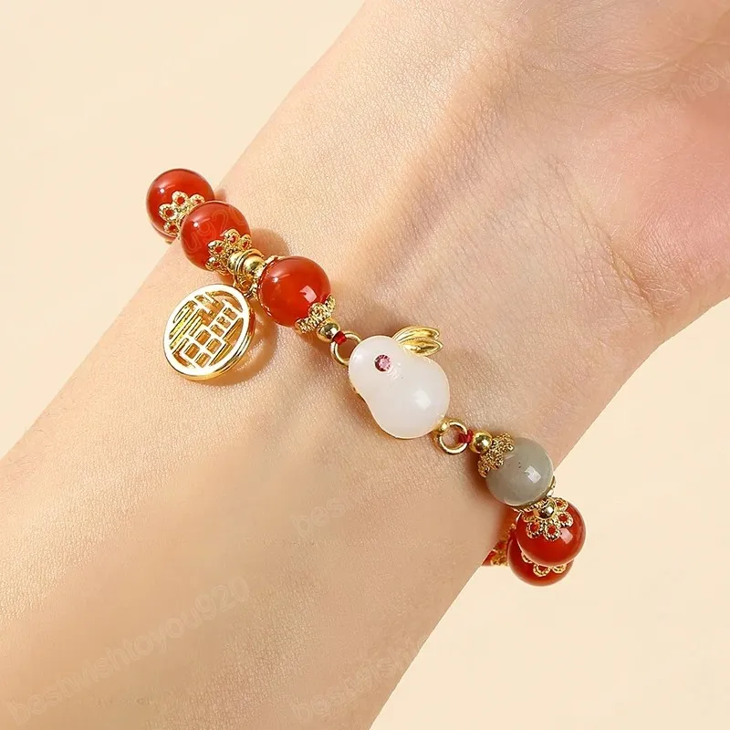 Qualidade de qualidade de ágata vermelha natural Bracelets fofos mulheres requintadas chinesas de personagem chinês charme banglles elásticos para meninas