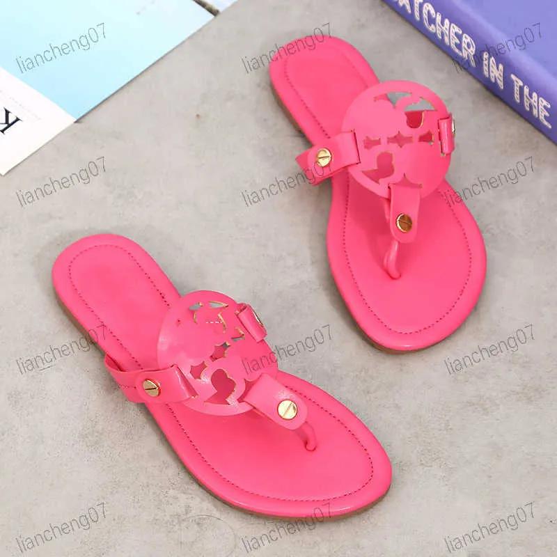 Deri Plaj Tasarımcısı Terlik Marka Parmak arası Terlik Düz Moda Kadın Ayakkabıları Toz Torbalı Siyah Mat Sandalet Boyut 35-41 Toz Torbası G03