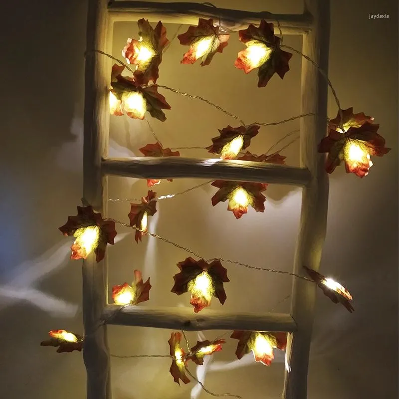 Dekorativa blommor Led Light Artificial Autumn Leaves Decoration Glowing Warm White Fall Vine For Wall Hanging Garden Decor