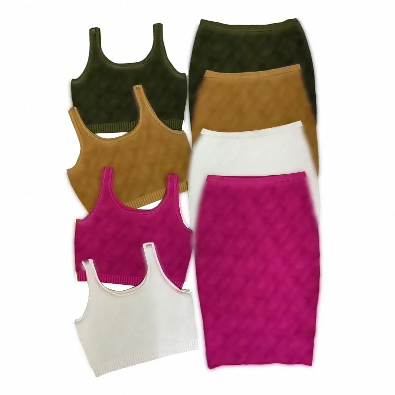 Giyin Kadın Günlük Elbiseler Kabartmalı 3D Rölyef Mektubu Yüksek Kaliteli Bayanlar Elbise İki Parça Örgü Tank Üst Etek B3S1#İş İş rahat ve Nefes Alabilir