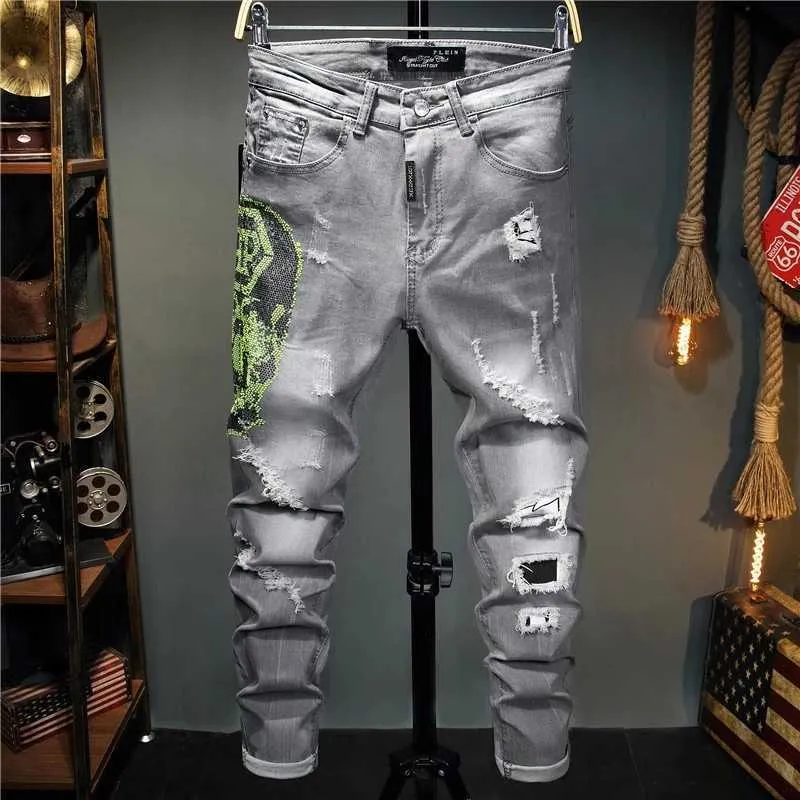 Herren Jeans European Style Men Plein Brand Jeans Herren schlanker Jeanshosen graue Jeans Straight Moto Biker Hole Grey Jeans Hosen für Männer Z0315