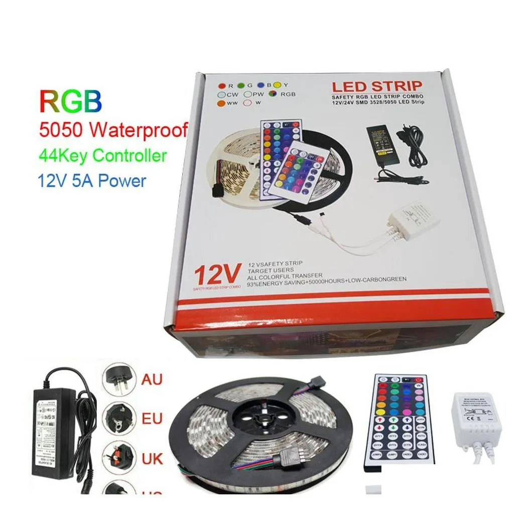 2016 LED -remsor julklapp strip ljus rgb 5050 5m 300 vattentät med 44 nycklar ir fjärr controllerAdddc12v 5a Power Adapter i Retai DHMVZ