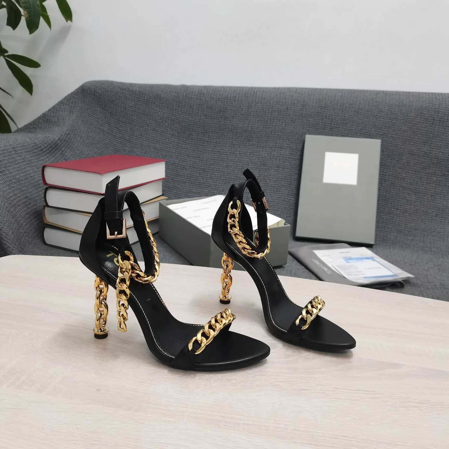 Luxury Women Shoes Black Top Designer Sequin Platform Mules Sandals New  Fashion Women's Platform Sandals Comfortable High Heels - AliExpress