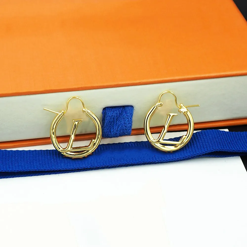 2023 designer di gioielli di moda orecchini pendenti Huggie cerchio grande per orecchini da donna designer lettera V orecchini a cerchio regalo