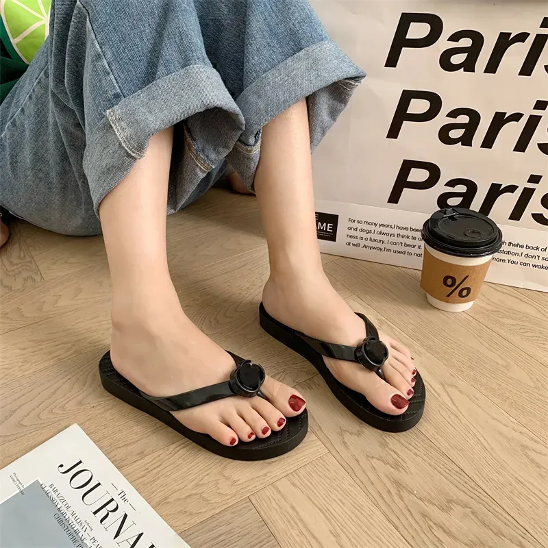Rubber material hotsell for flip flops