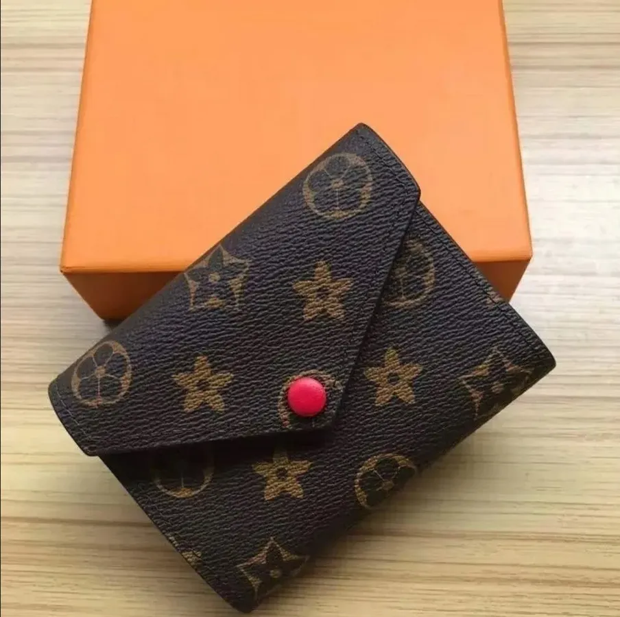 Luxurys Designers Wallets Purse Bag Fashion Fashion Short Victorine Wallet Embossed Monograms Empreinte Classic PallasカードホルダーZippy Coin Purses Box
