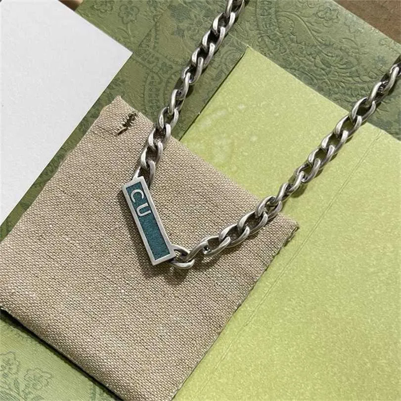 2023 Designer New Jewelry Double Green Enamel Horizontal Alphabet Decoration Men's and Women's Fashion Simple Pendant Lover Necklace