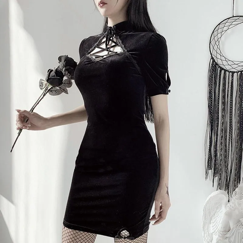 Festklänningar sexig kvinnor klänning mode gotisk mörk färg solid kortärmad hög midja smal liten svart cheongsam