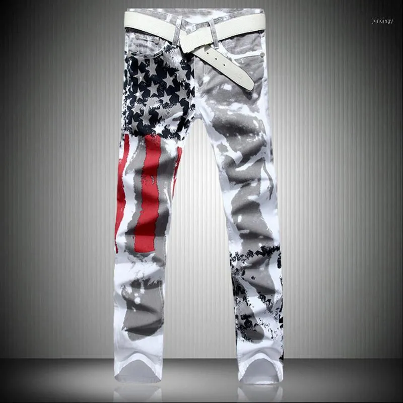 Hommes Jeans Hommes Casual Américain USA Drapeau Imprimé Pantalon Hommes Graffiti Imprimer Blanc Hip-Hop Mode Jean Slim Fit Pantalon 8231