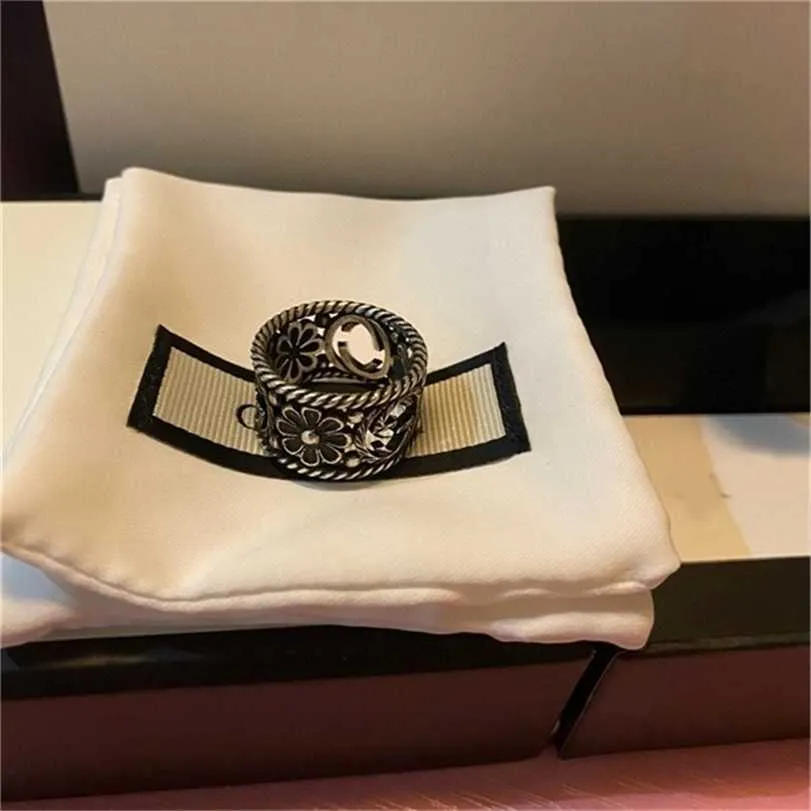 2023 Designer New Fashion jewelry Gujia double ring used for men and women. Double Daisy pair rings are complete in style