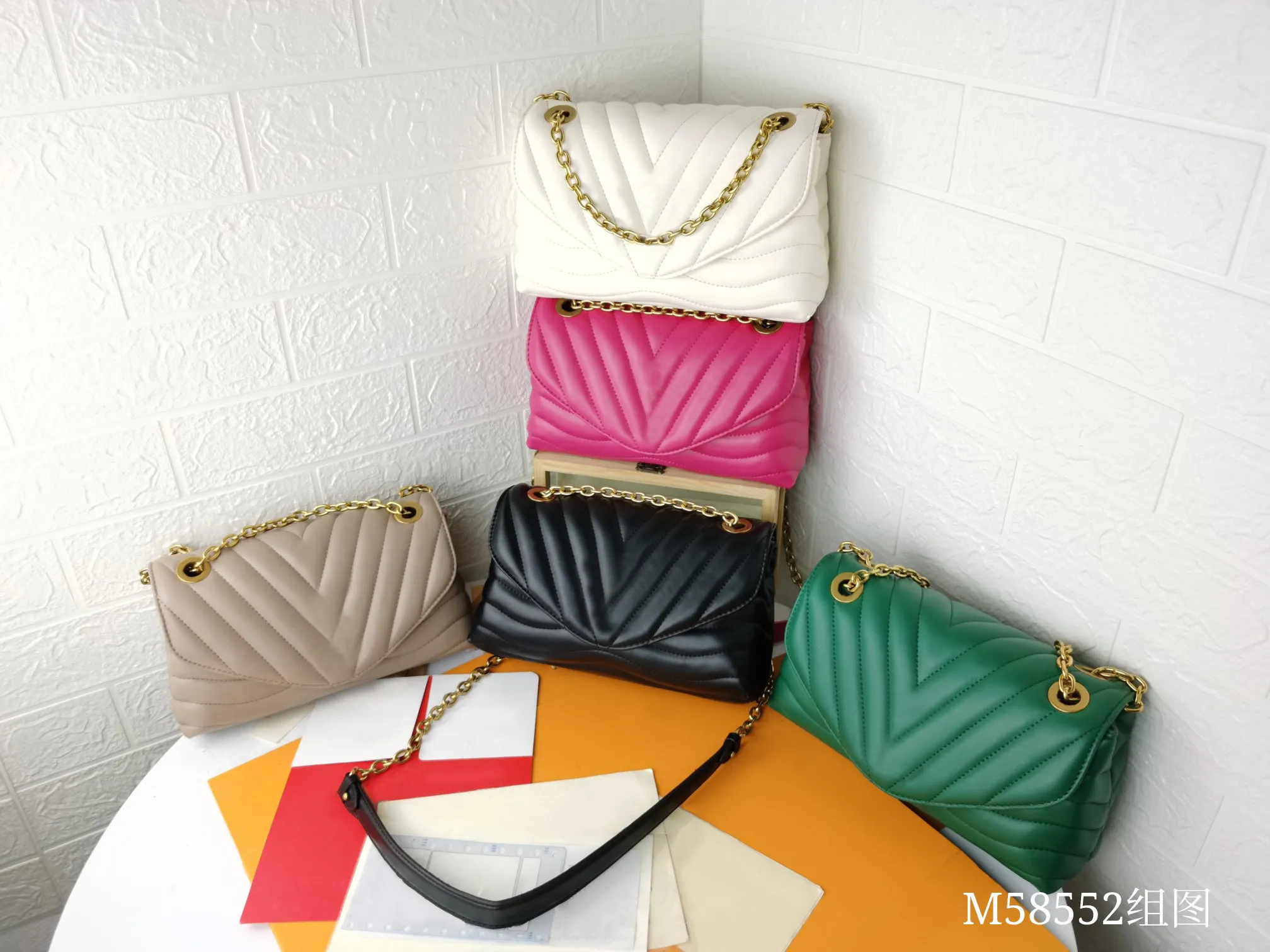 Genuine Leather Shoulder bag Handbag WOC Chain Wallet card Bag Women Luxurys Fashion Designers Bags Female Girl Handbags One Shoulder Diagonal Span