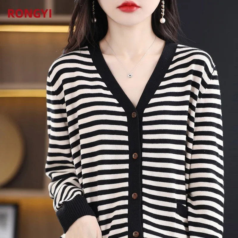 Kvinnors stickor Tees Rongyi 100 Cotton Woman Spring and Autumn Vneck Cardigan tröja Råt Randig Knit Fashion Bottom Shirt Style Top 230317