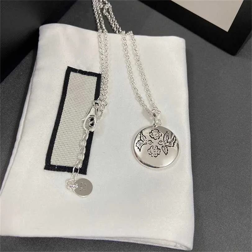 2023 Designer New Fashion Jewelry collier de fleurs rondes intrépides en argent sterling pièce tendance chaîne pour hommes et femmes