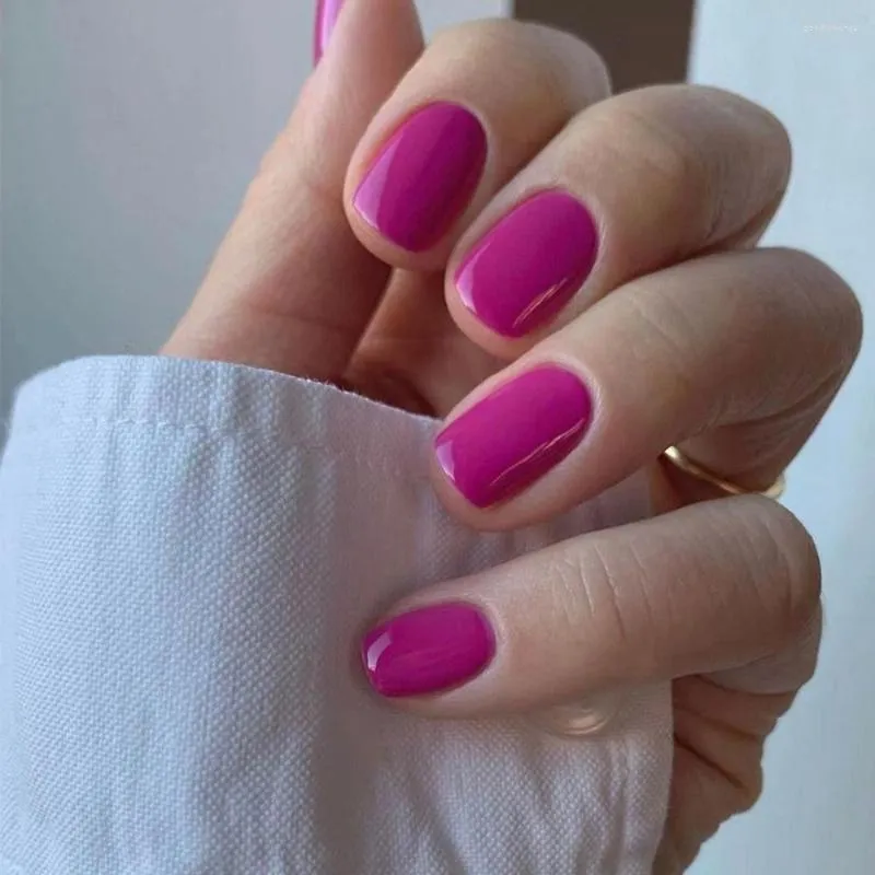 Fałszywe paznokcie 24pcs Kobiety czysty kolor Krótki panie francuskie pełne okładki Odłączane paznokcie