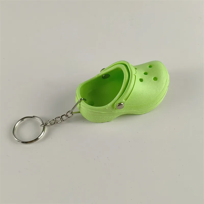 Keychains Lanyards 3D Mini Shoe Keychain Shoes Srocs Key Chain Clog Sandal Party Favors Key Chains Cute EVA Plastic Foam Hole Sandals Slippers 