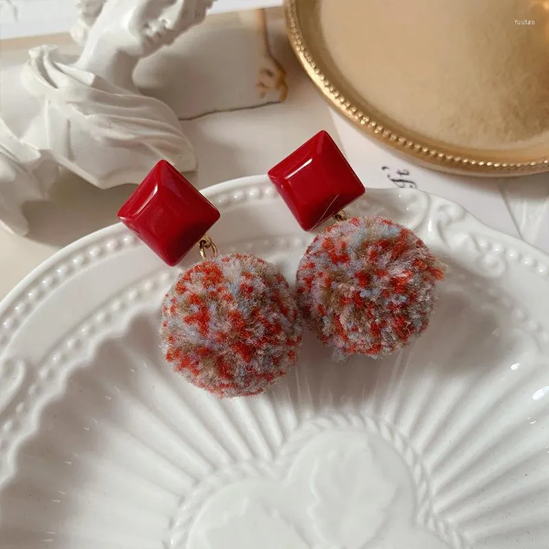 Boucles d'oreilles pendantes créatives corail rouge carré fourrure boule goujon mode noël pendentif pour femmes bijoux fille fête cadeau