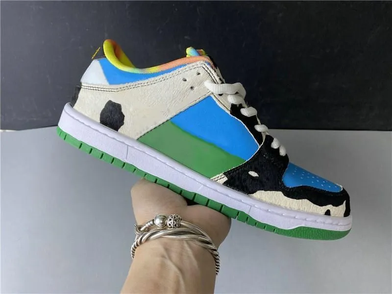 low dunks in store