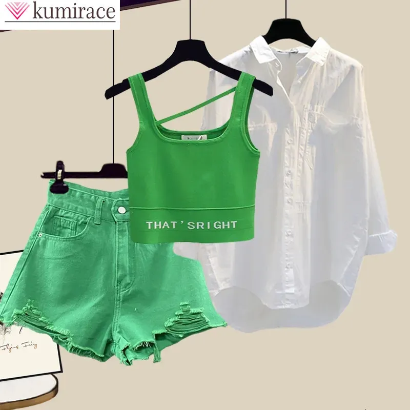 Pontas de duas peças de duas peças, estilo de verão coreano usado shorts casuais camisa de chiffon branco sutiã de colete verde três elegantes conjunto 230317