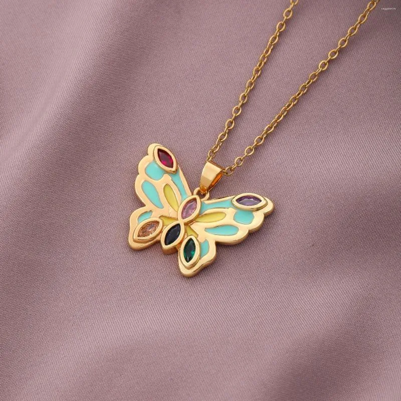 Pendentif Colliers D'été Femmes Taille Adaptée Vintage Insecte Jaune Bleu Couleurs Moissanite Papillon Amant Kawaii Dainty Chaînes De Cou De Luxe