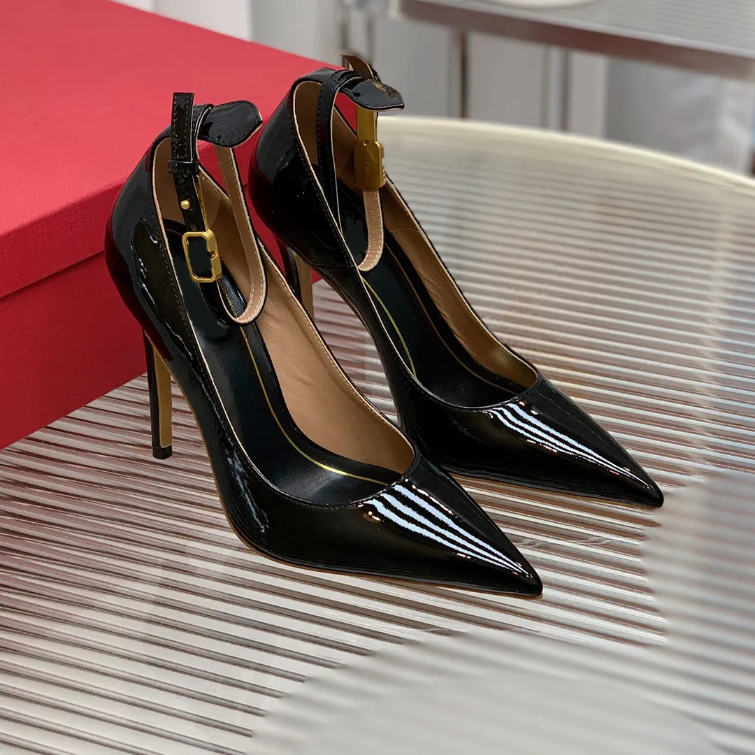 Scarpe hotsell alte tacco