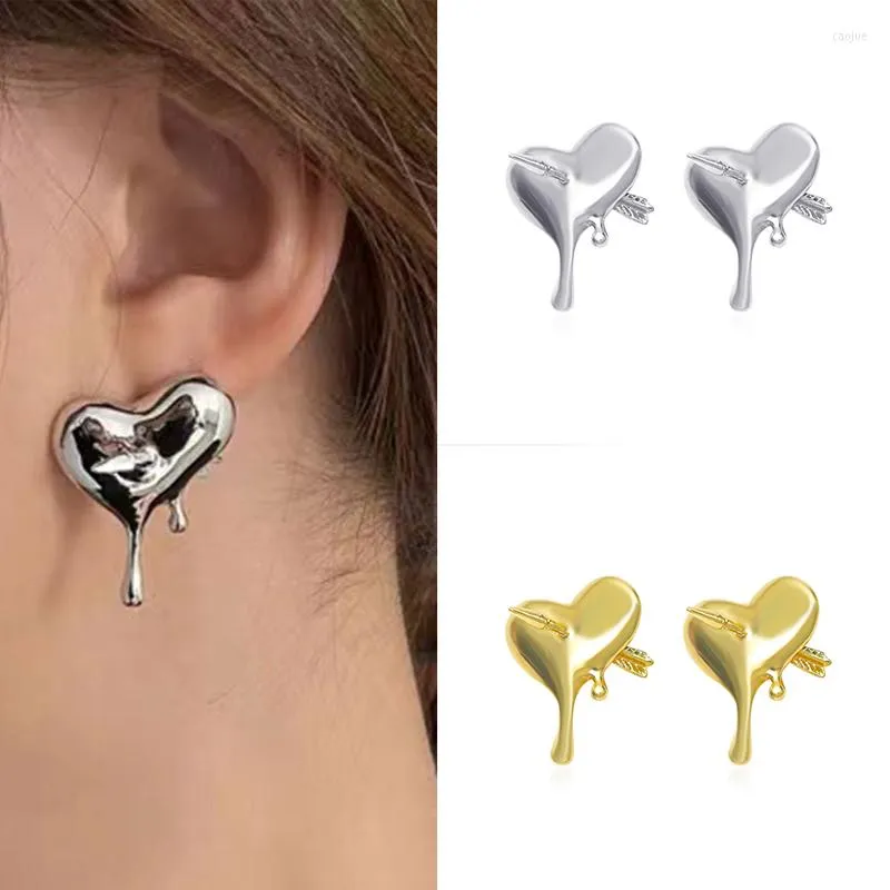 Stud Küpe Punk Metal Piercing Kalp Kişilik Kişilik Aşk Tanrısının Ok Soğuk Rüzgar Kız