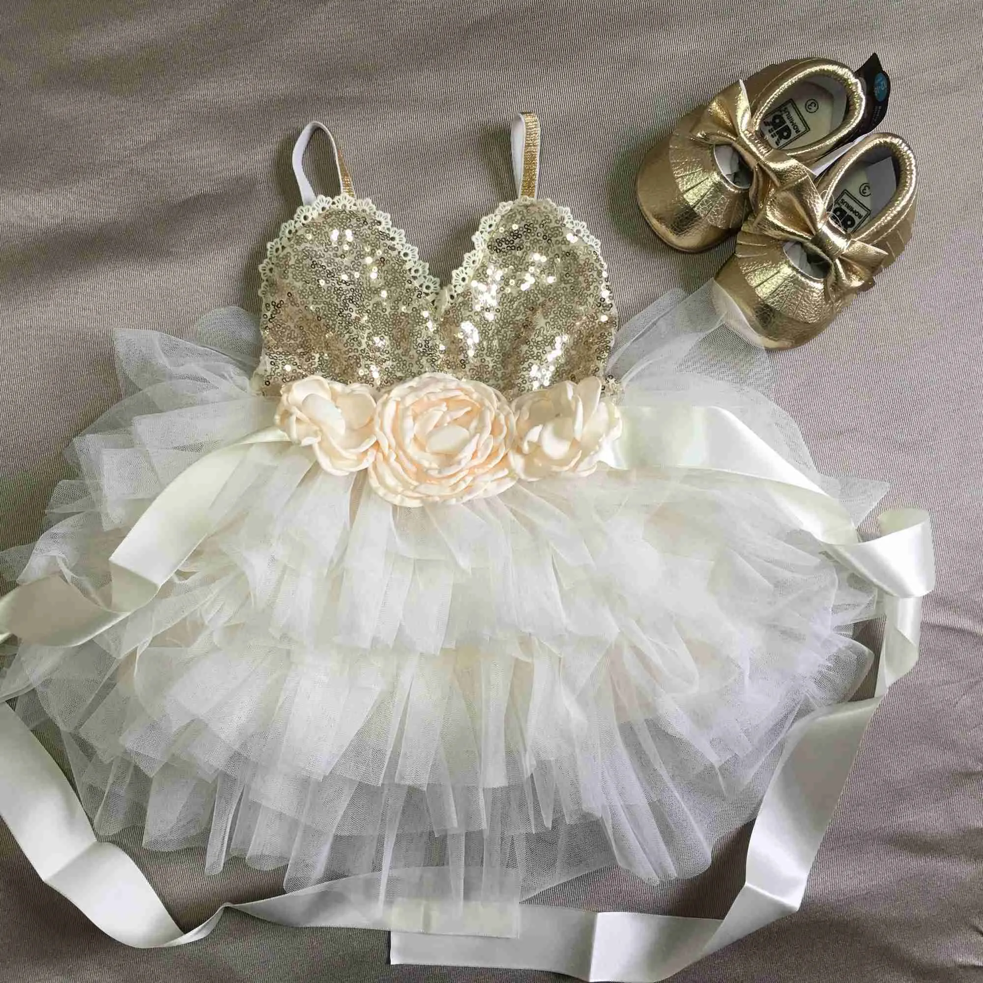 Flickans klänningar Shinny Flower Girls Dress for Kids Christmas Toddle Party Gown Gold Sequined Layered Tutu Dress Children Ny Year Dress Clothing