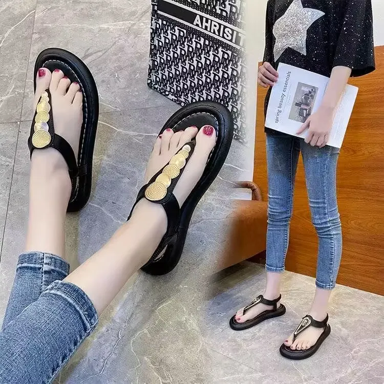 Zomer nieuwe sandalen hoogwaardige vlakke bodem clip teen Romeinse sandalen buiten comfortabel casual schattige persoonlijkheid