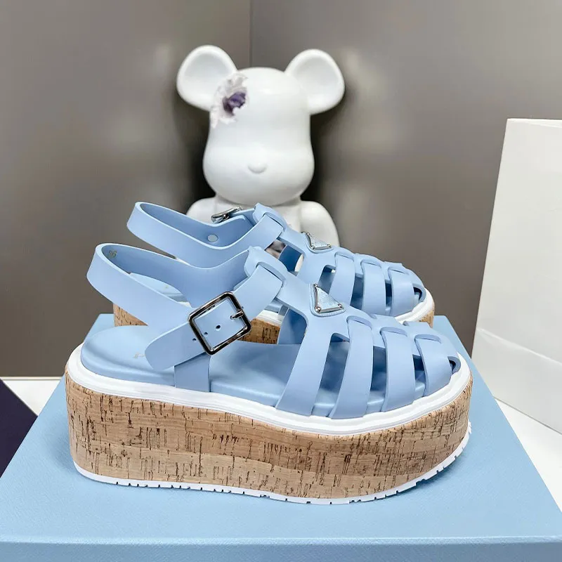 Scarpe con piattaforma alta best sale