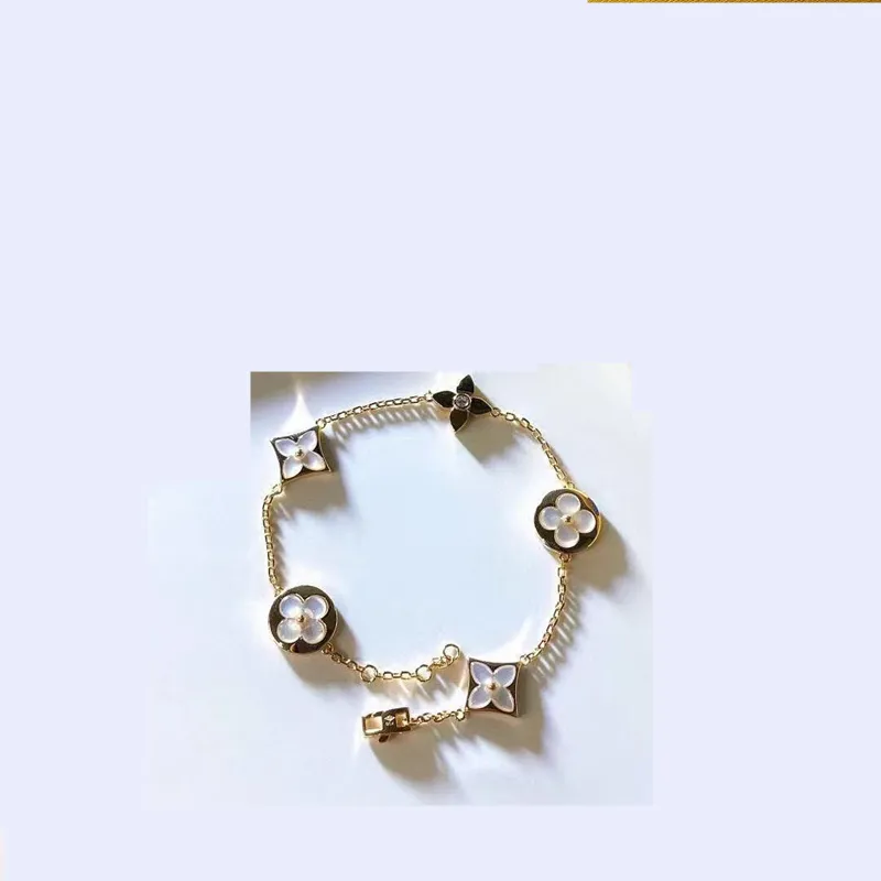 braccialetto con trifoglio di vans Designer elegante braccialetto con trifoglio in oro e argento Moda donna Braccialetti con ciondoli Gioielli di design per matrimoni