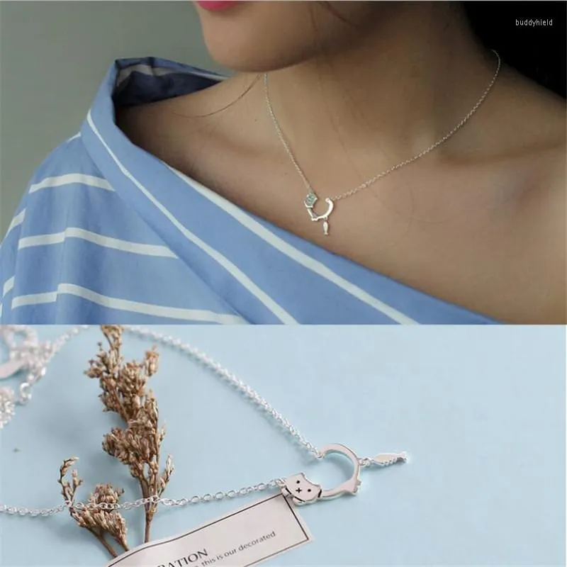 Pendant Necklaces Beautiful Kitten Fish Creative Silver Plated Jewelry Sweet Temperament Animal Clavicle Chain XL161