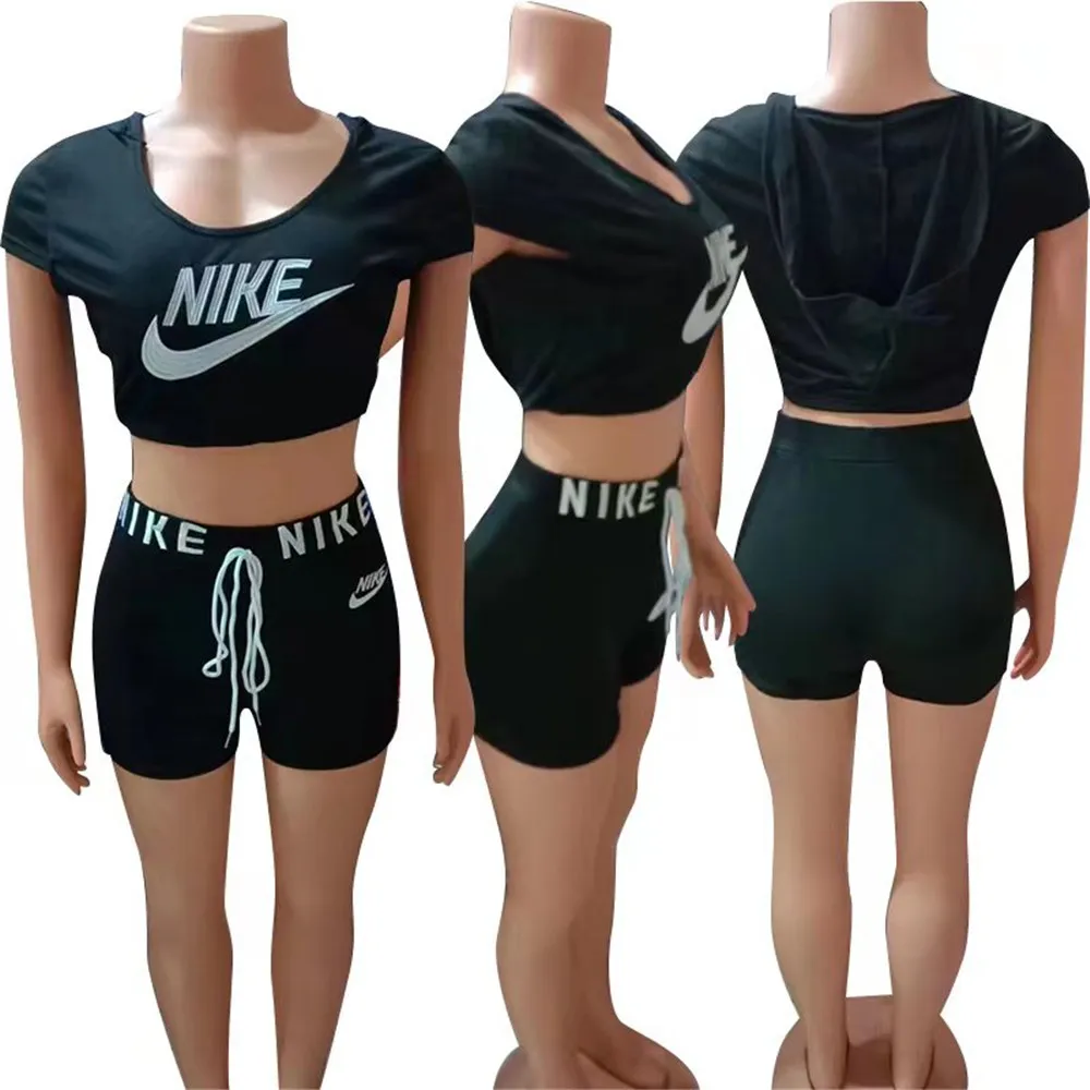 2024 Marca de diseñador Verano Mujer Chándales de algodón Tallas grandes 3XL Trajes de bordado Conjuntos de dos piezas Manga corta Camiseta con capucha y pantalones cortos Trajes de jogging casuales 9513-4