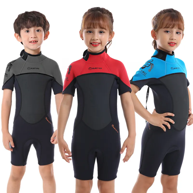 Wetsuits drysuits jongens dikke zwempakken neopreen surf shorty wetsuit voor kinderen meisjes onderwater duikpak kinderen duikschuimmedewerker warm 2,5 mm 230320