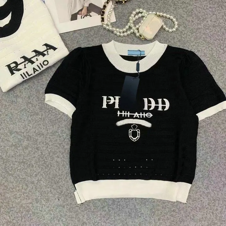 Projektantka mody t Kobiet Tshirts Tops Man koszulka koszulki okrągłe puste na zewnątrz Pullover seksowne krótkie rękawowe koszulka litera litera