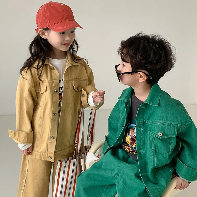 Giyim Setleri Bahar Sonbahar 2023 Erkek ve Kızlar Parlak Renkli Palto Pantolon 2 PCS Çocuk Setleri Çocuk Kıyafetleri 230317