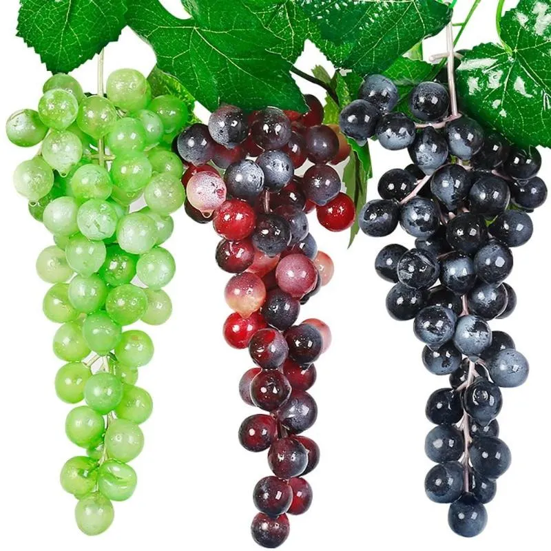 Fiori decorativi Uva artificiale Decorano realistici mazzi di frutta in plastica Simulazione Foglia d'uva Modello falso Decorazione di oggetti di scena