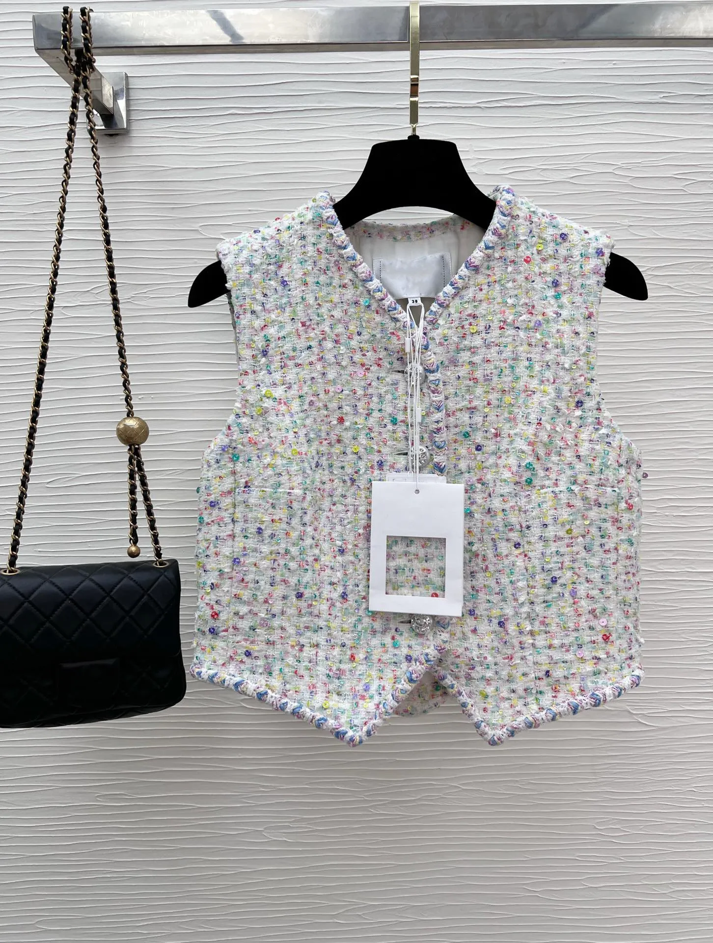 Chan New 2023 Spring Damesmerk Jacket OOTD Fashion top-grade Tweed Waistcoat Tops Vest Logo Tweed Coat Summer Coats Korte jas Cardigan Birthday Mother's Day Cadeau