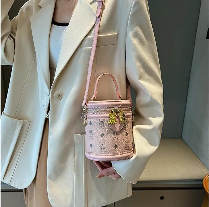 2023 새로운 패션 인쇄 드럼 가방 핸드백 틈새 하이 엔드 한 어깨 메신저 버킷 가방 여성 가방