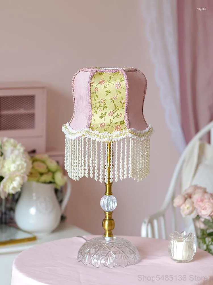 Lâmpadas de mesa American Pink Tassel para o quarto menina princesa luzes de cama de mesa de cabeceira Decoração de sala de estar luminárias luminárias