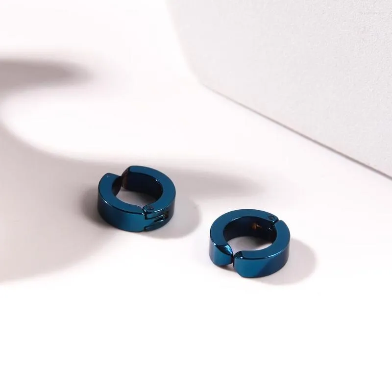 Bengle oorbellen rond metalen hoepels vrouwen 2023 trendy blauwe perforatie geavanceerde deel avondjurkaccessoires