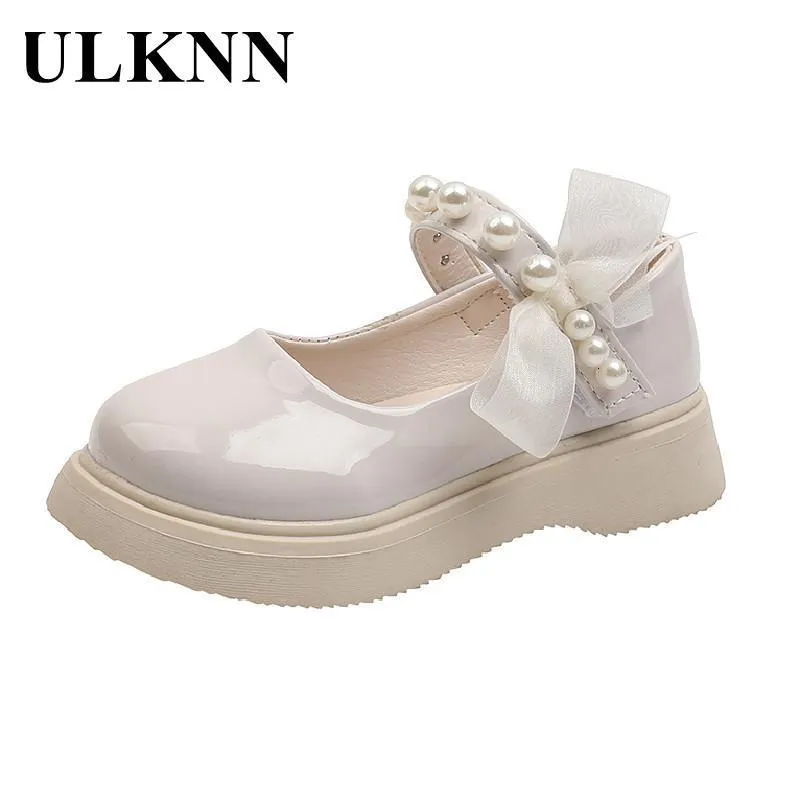 スニーカーUlknn Loveliness Childrens Leather Shoes Rubber Kids Soft Shoes Girls Flat with School Beading Bow Shoe Black230317