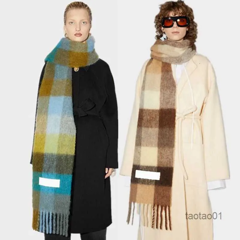 2022 Mode Europe Dernière Automne et Hiver Multi Couleur Épaissie Plaid Femmes Écharpe Ac avec Châle Étendu Couple Chaud G0922732c