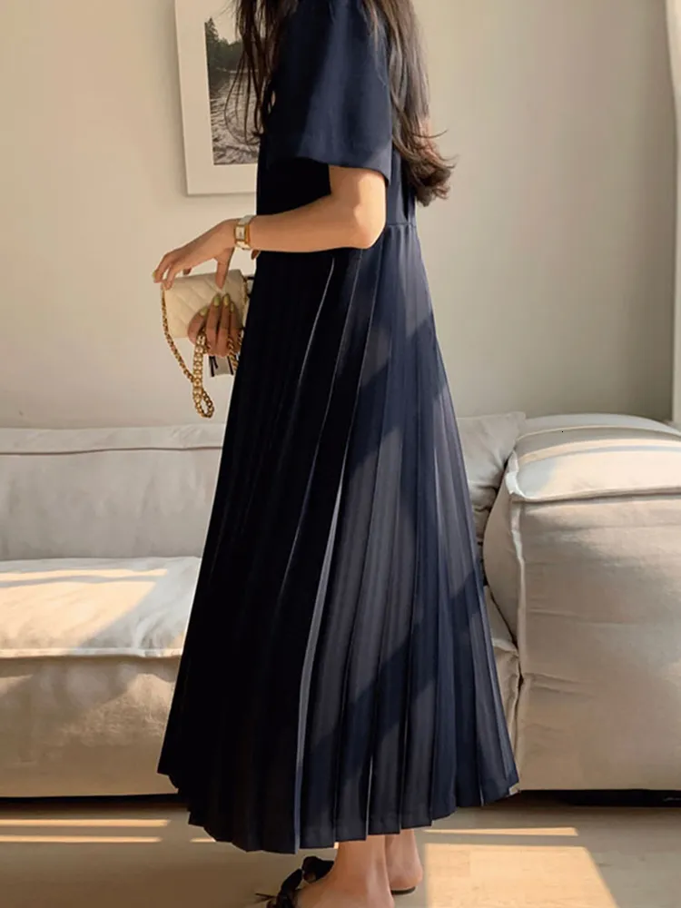 EWQ Casual Dresses For Women Korean Chic Round Neck... From Kong04, $20.39  In Bulk | DHgate.Com