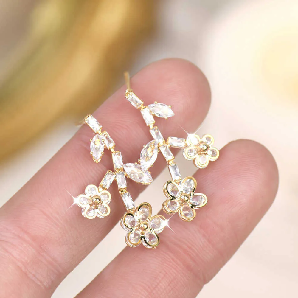 Charme Nouveau Français De Luxe Fleurs Exquis Zircon Fleur Branche Boucles D'oreilles Tempérament Femmes Boucles D'oreilles Quotidiennes Nouvelles Boucles D'oreilles Bijoux Cadeau G230320