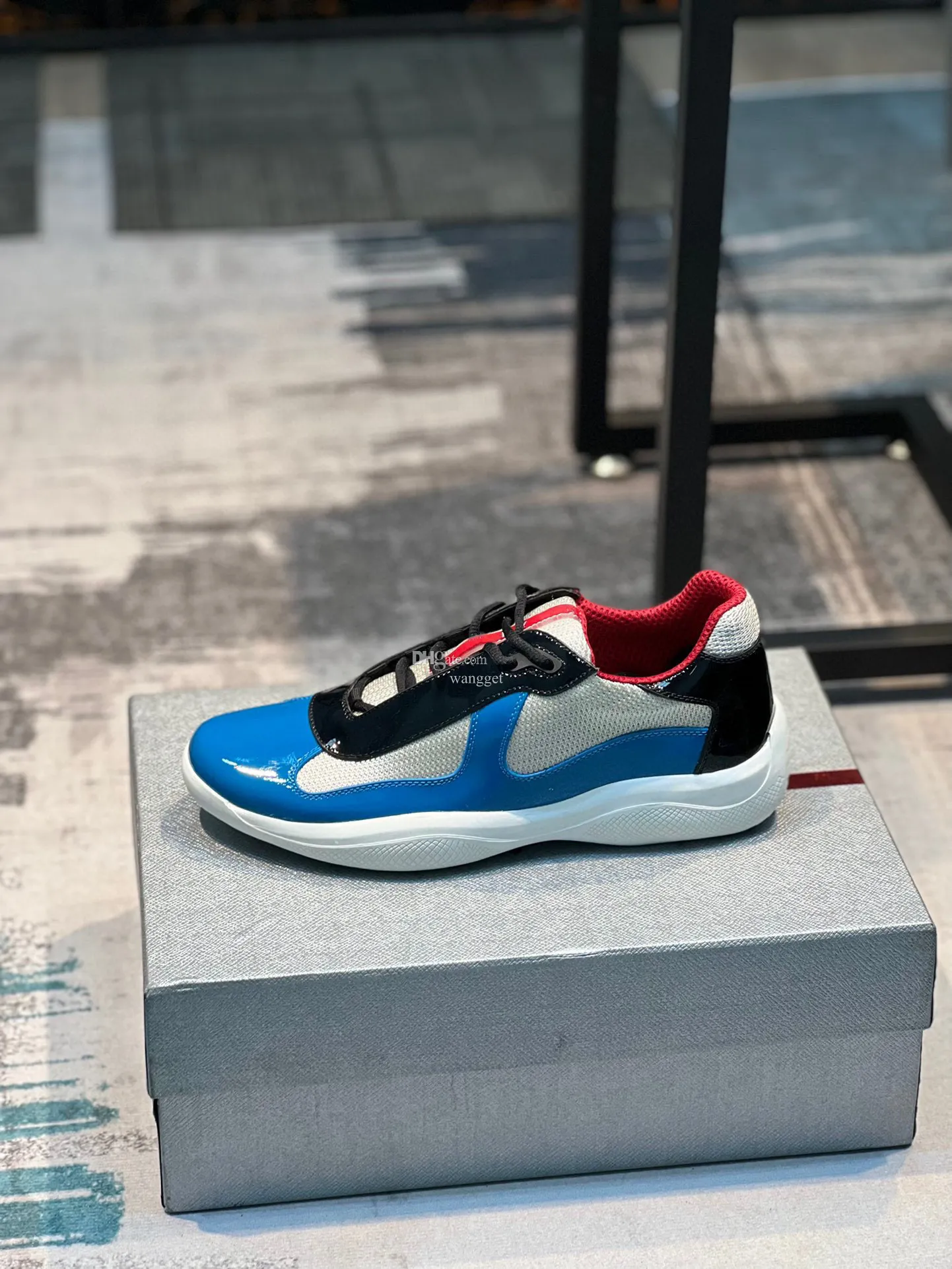 Элегантный бренд Men Men Americas Cup Sneakers Обувь синяя черная белая теленка