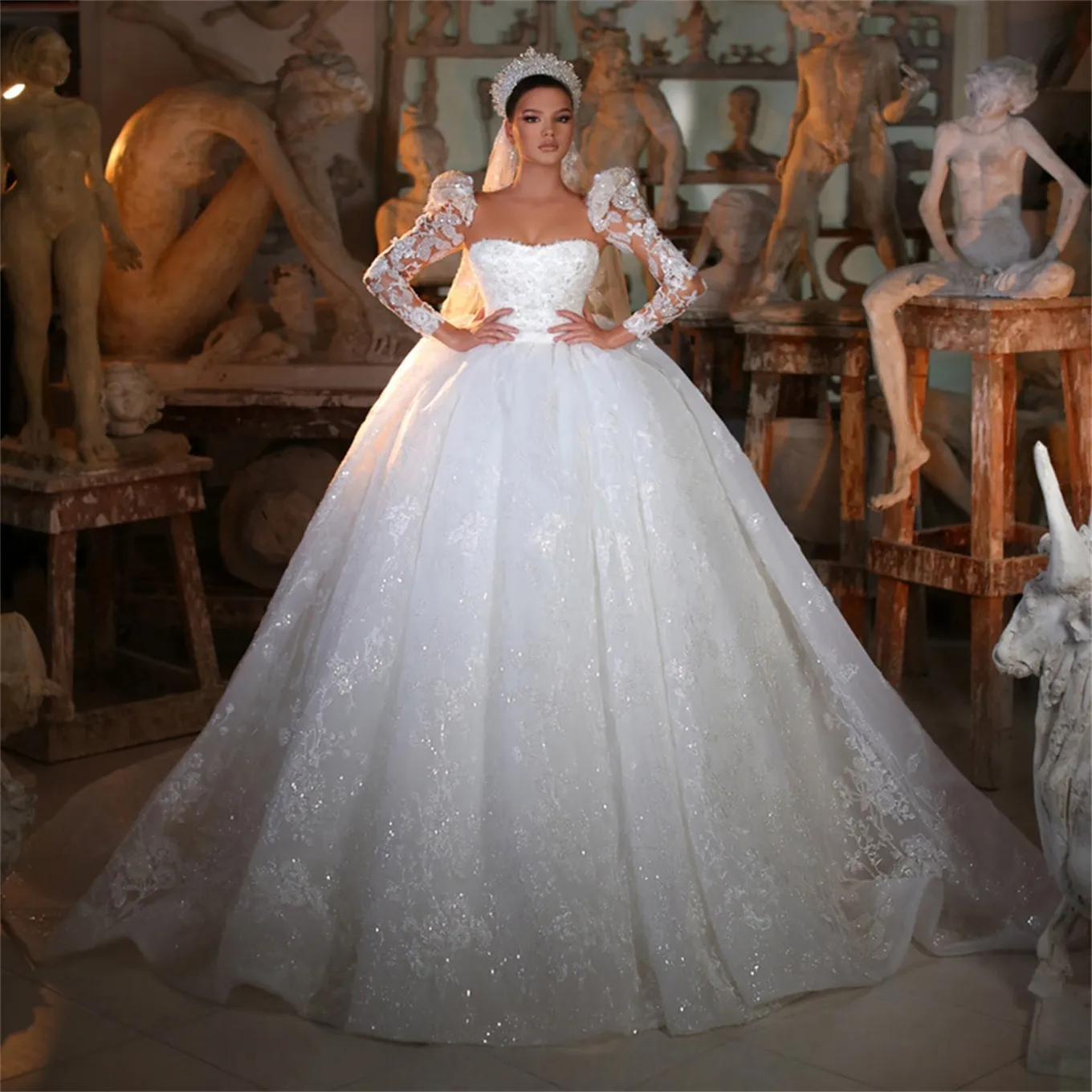 Luxury Ball Gown Wedding Dresses Sweetheart Lace Sleeves Leaves Shining Applicants Beads Backless Chapel Gown Custom Made Bridal Gown Plus Size Vestidos De Novia